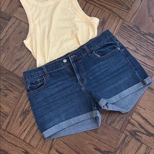 Old Navy Blue Jean Shorts Casual Mid-Length